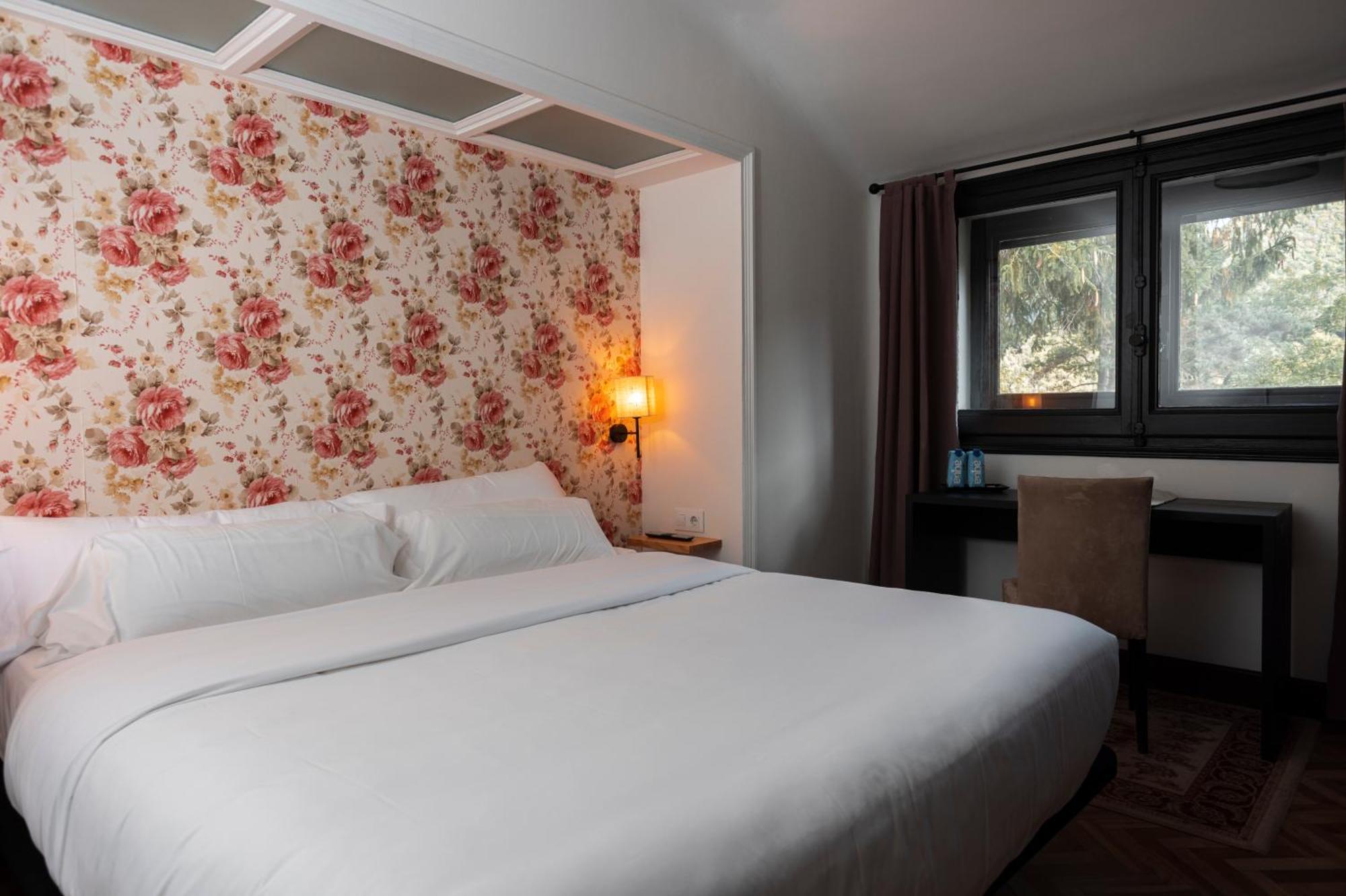 Angelats Hotel - A Signature Boutique Hotel & Restaurant ريب دي فريزر المظهر الخارجي الصورة