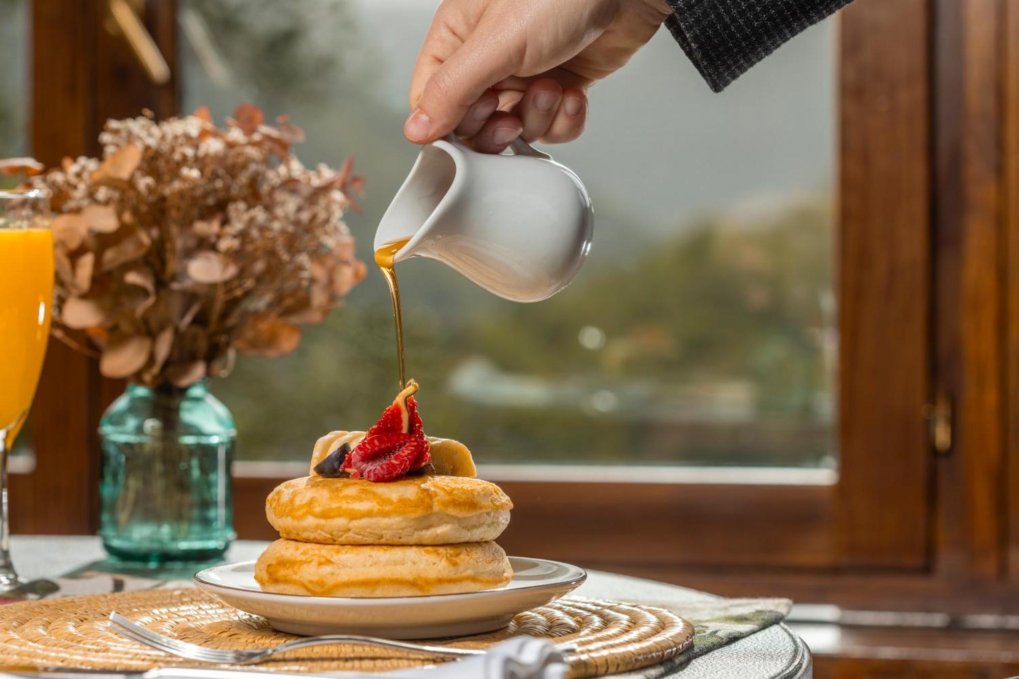 Angelats Hotel - A Signature Boutique Hotel & Restaurant ريب دي فريزر المظهر الخارجي الصورة