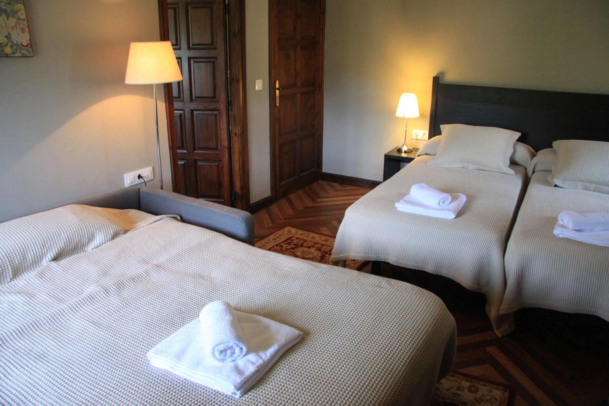 Angelats Hotel - A Signature Boutique Hotel & Restaurant ريب دي فريزر المظهر الخارجي الصورة